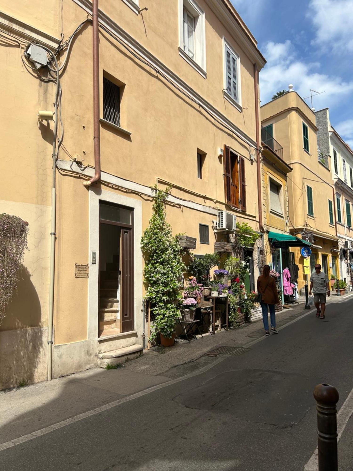 Casa Vacanze Romana 19 Giubileo 2025 Неттуно Экстерьер фото